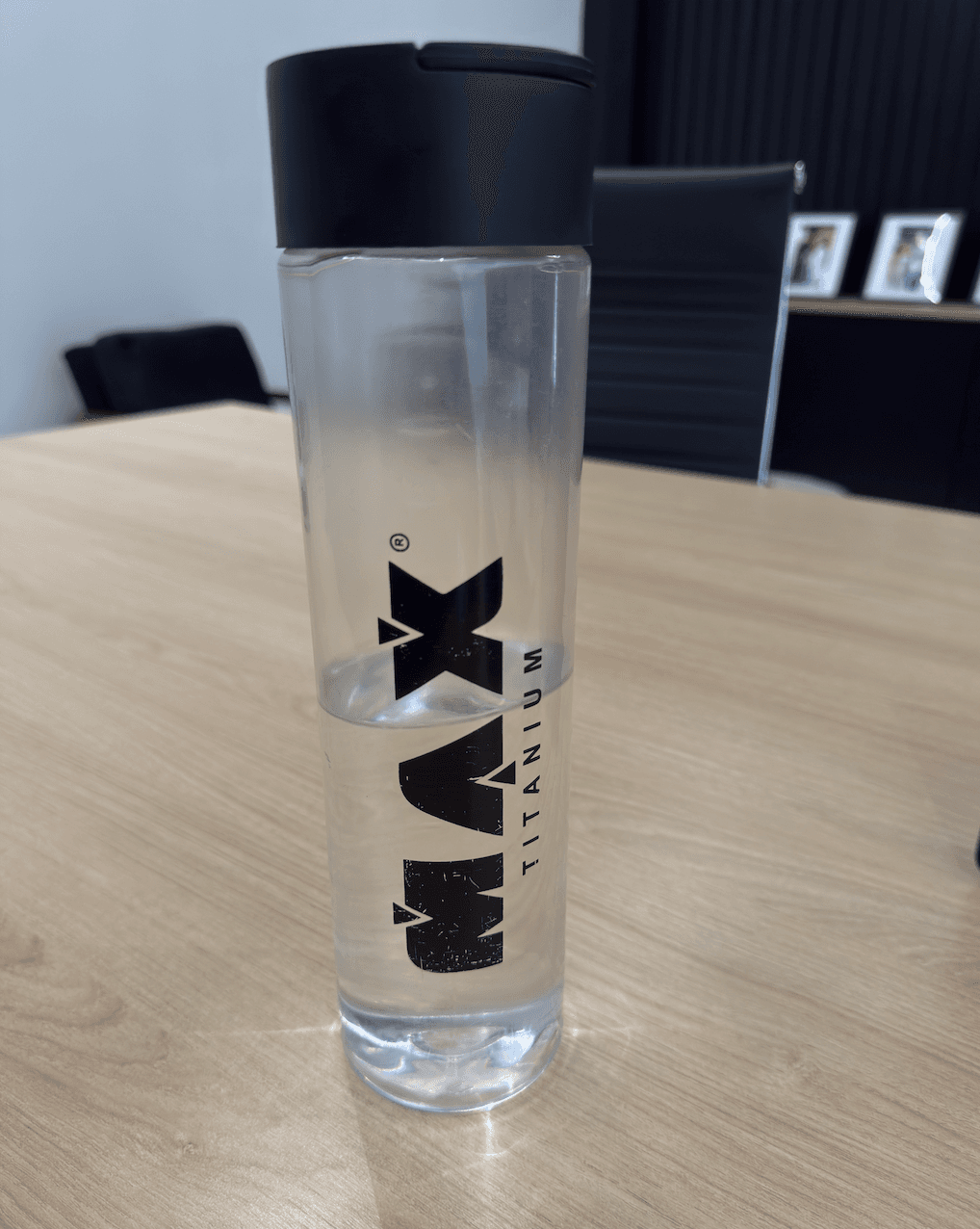 Garrafa Max Titanium - antes
